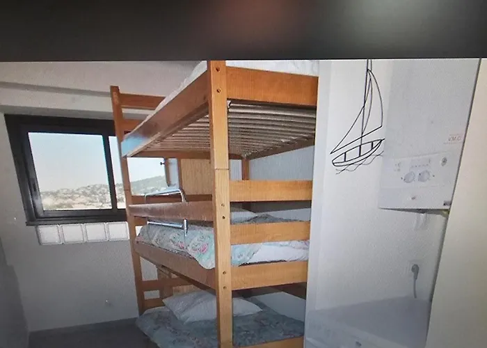 T4, 6 Pers, Vue Mer, 20 M